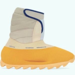 NIB Adidas YEEZY RNR Boot - Size: 12